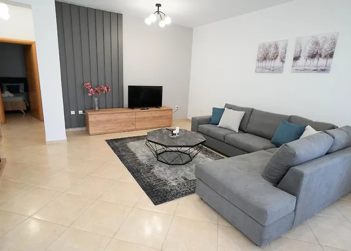 Anna's * クレマスティ