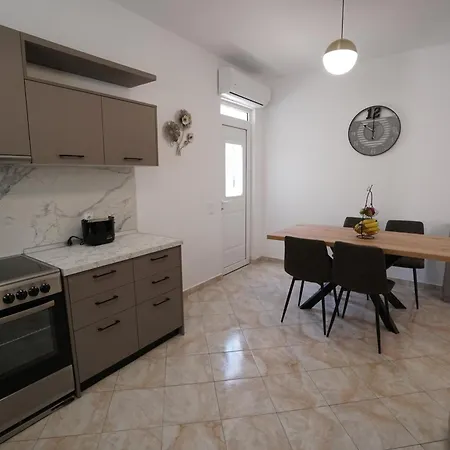 Anna's Apartment *