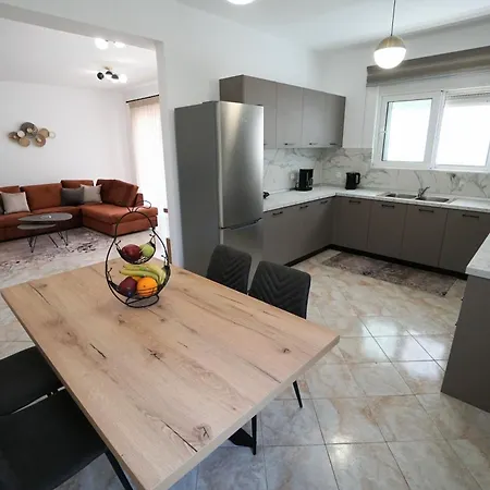 Anna's Apartament *