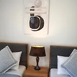 Anna's * Kremastí